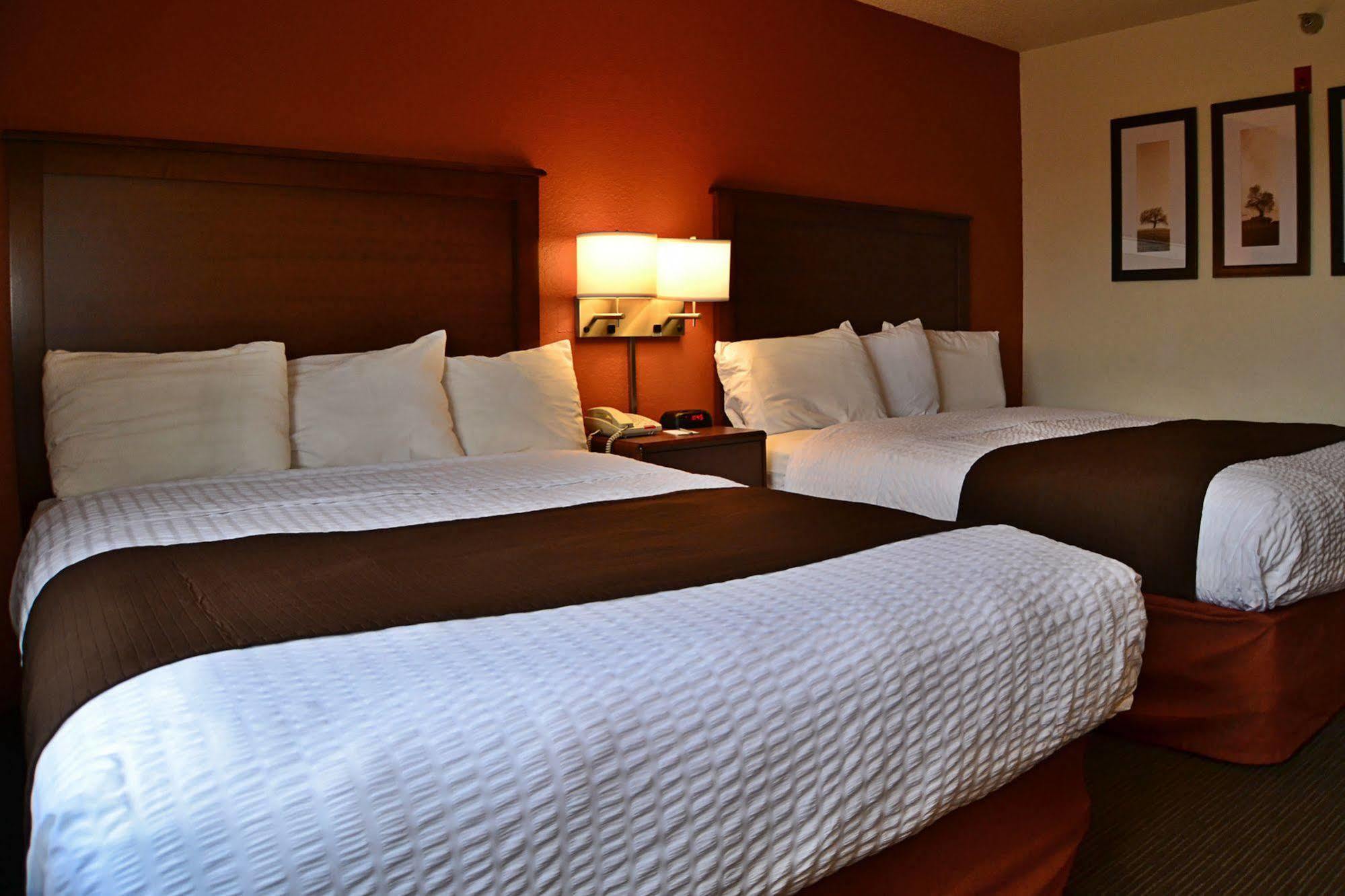 Hotel Americinn By Wyndham 2*