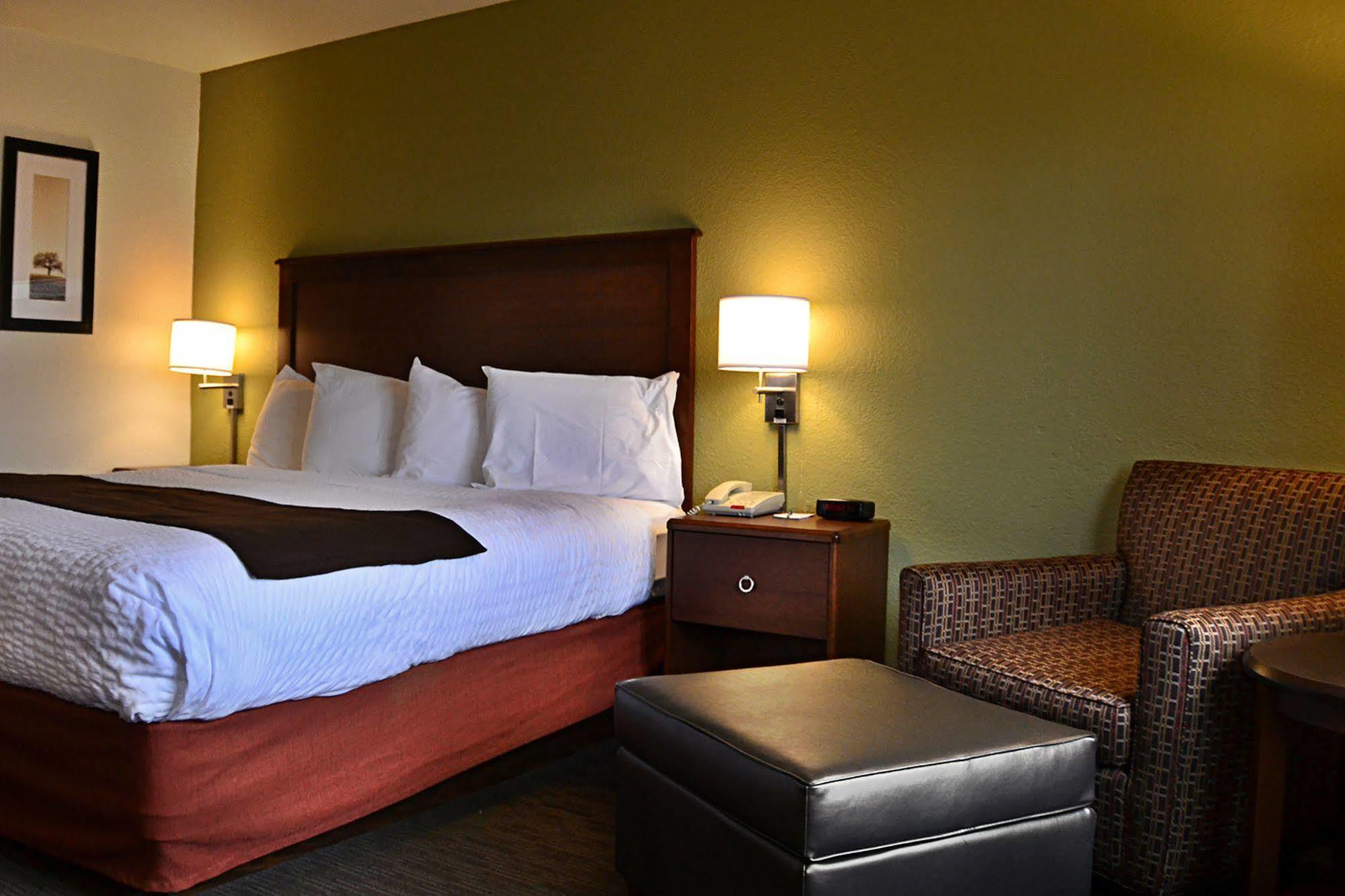 Americinn By Wyndham Hotel
